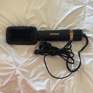 Amika Black and Gold Hair Brush